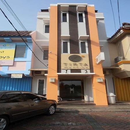 Tirta Mansion Lippo Karawaci Hotel Tangerang Bagian luar foto